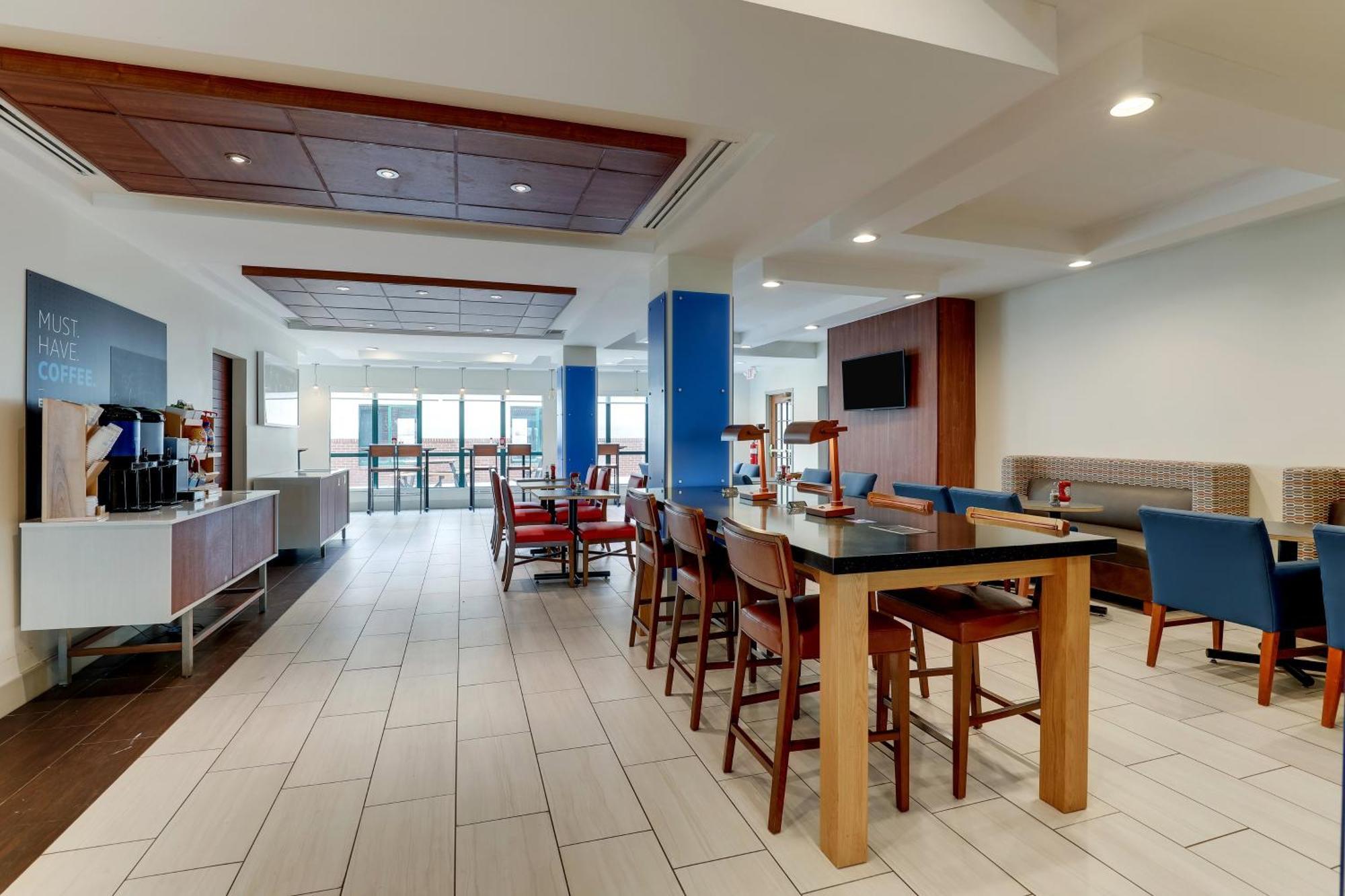 Holiday Inn Express Hotel & Suites Bryan-Montpelier By Ihg Holiday City Buitenkant foto