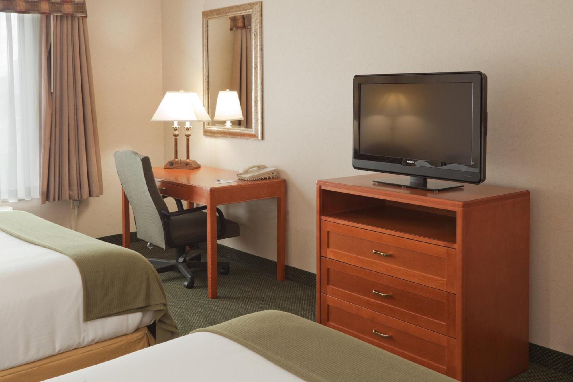 Holiday Inn Express Hotel & Suites Bryan-Montpelier By Ihg Holiday City Buitenkant foto